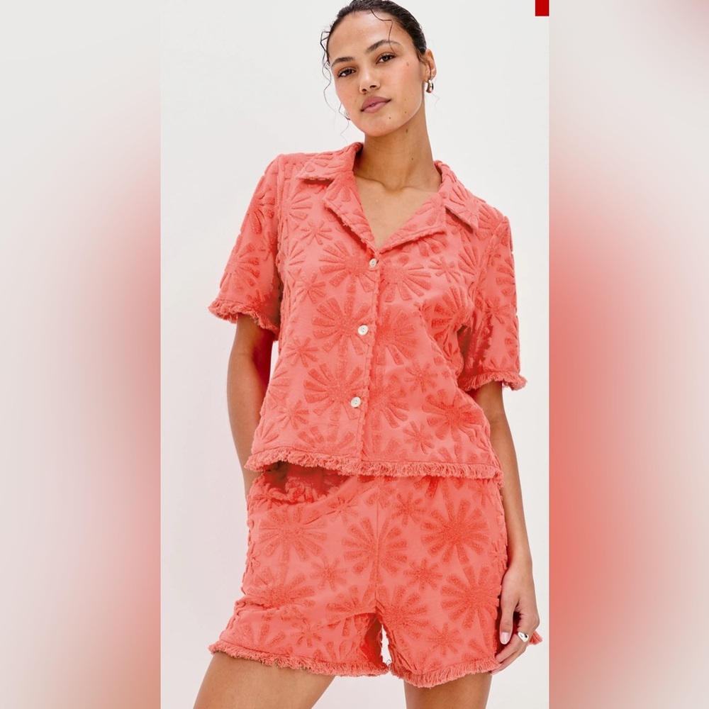 NWT Rails Red Sunburst Jacquard Set